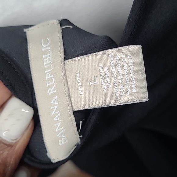 Banana Republic Women's Little Black Dress - Picture 4 of 7